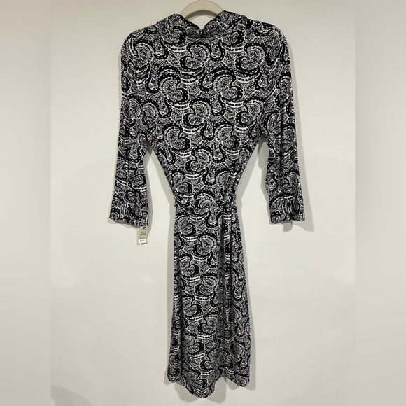 NWT Talbots Belted Black and White Dress Size Large Button Down V Neck Stretch - Picture 2 of 6